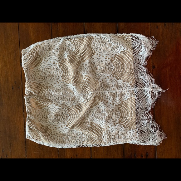Lace/nude Bodycon Mini Skirt - Picture 4 of 4